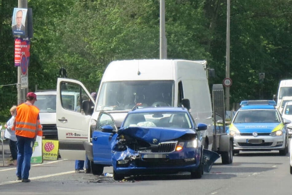 Am Freitag krachte es auf der Hans-Driesch-Straße in Leipzig.