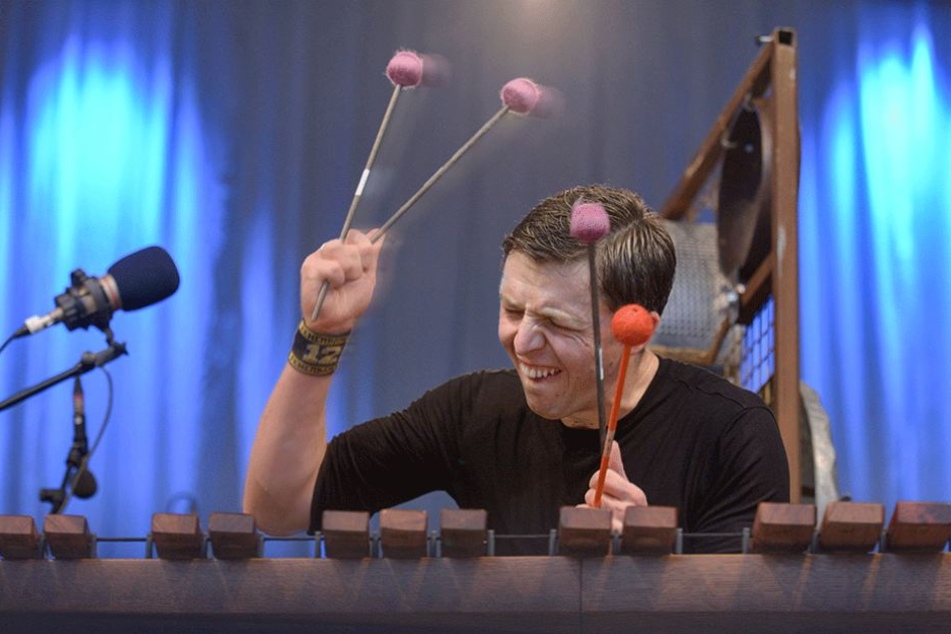 Überzeugt auch mit seinem Mienenspiel: Martin Grubinger (33) am Marimbafon.