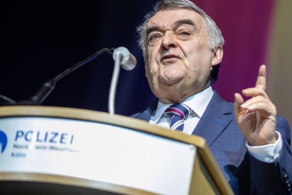 Innenminister Herbert Reul forderte nun eine Überwachung der Kripo an.