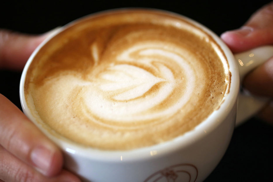 Wer fair gehandelten Kaffee kauft, unterstützt damit die Produzenten in den Anbauländern.