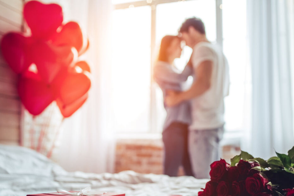 Ihre Liebe zum Partner möchte eine Frau richtig auskosten. Die Feierlichkeiten dauern dann gut eine Woche.