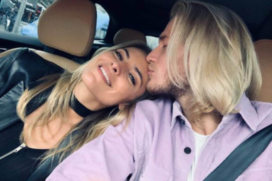Sophia Thomalla und Loris Karius zeigen sich erneut verliebt.