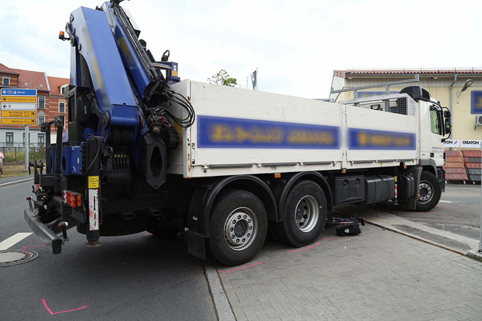 Der Lkw übersah offenbar den Fahrradfahrer.