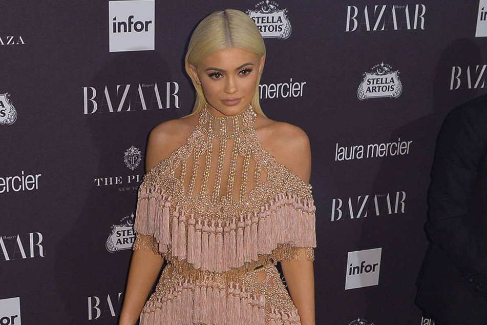 Sonst sieht man die 19-jährige Kylie Jenner über jeden roten Teppich stolzieren. Diesmal gab es aber offenbar etwas Wichtigeres.