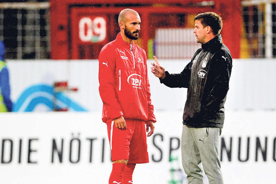 Klare Ansage von Torsten Ziegner (r.) an Nico Antonitsch. Ging’s um die Geburtstags-Sause?