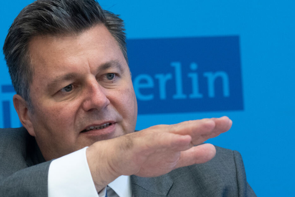 Berlins Innensenator Andreas (53, SPD) mit einem Vorschlag für das neue Hertha-Stadion. (Symbolbild)