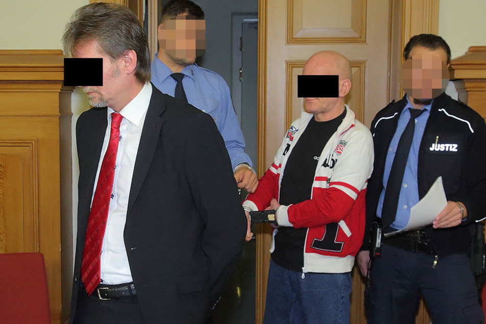 Jan R. (52, l.) und Hagen T. (57) wurden verurteilt.