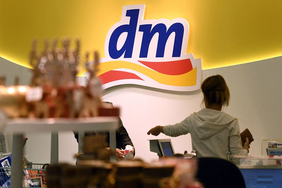 Die Drogeriekette "dm" hat jetzt ein ganz besonderes Angebot im Sortiment.