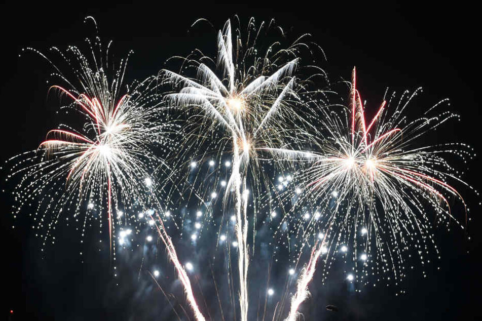 Ein Silvesterfeuerwerk. (Symbolbild)
