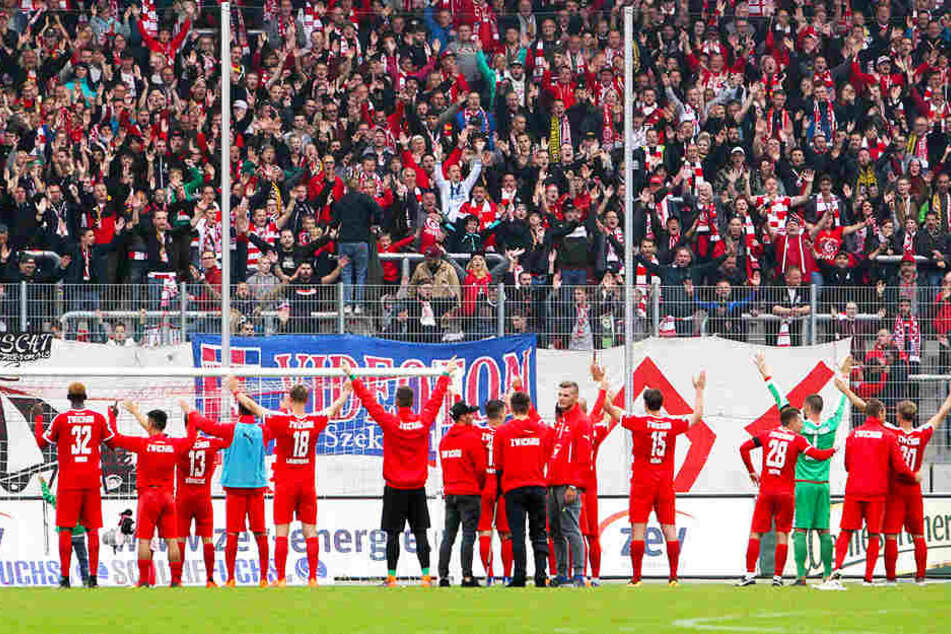 Einen Insolvenzantrag müssen die Zwickauer Spieler und Fans laut Aussage der FSV-Bosse nicht befürchten.