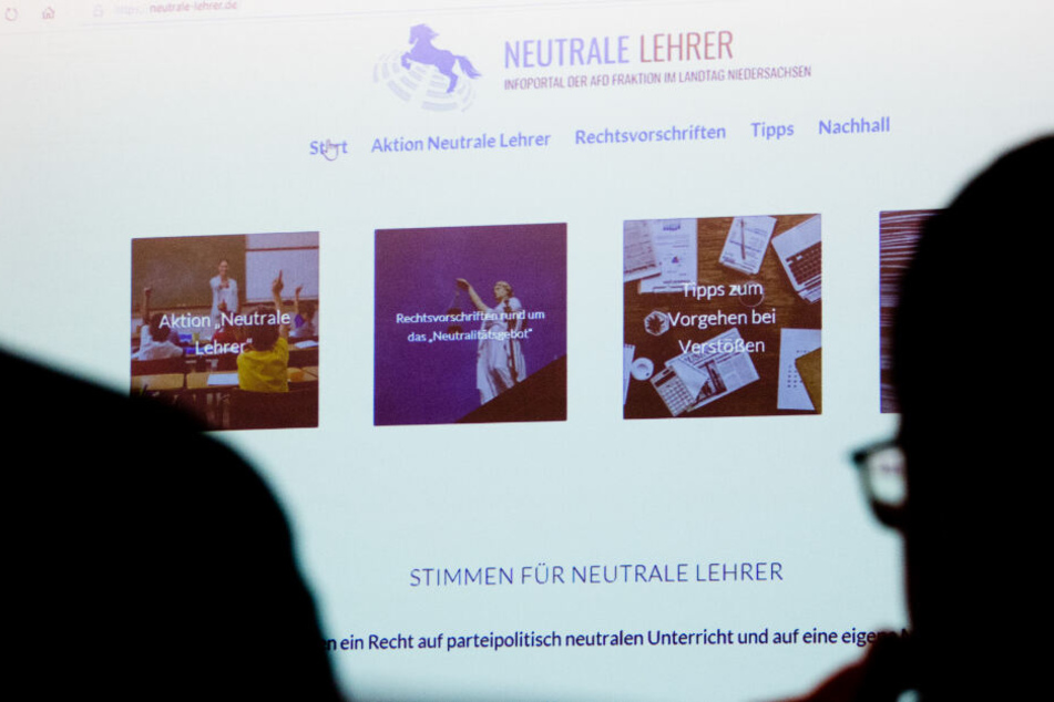 Schüler und Eltern können sich auf dem AfD-Portal "Neutrale Lehrer" über Lehrkräfte beschweren.
