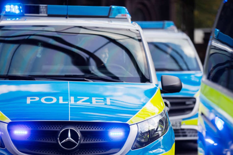 Die Polizei in NRW will innerhalb von fünf Wochen verschiedene Kompaktvans im Einsatz testen.