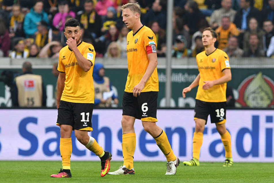Lange Gesichter bei Dynamo: Die Spieler kämpfen gegen den Frust.
