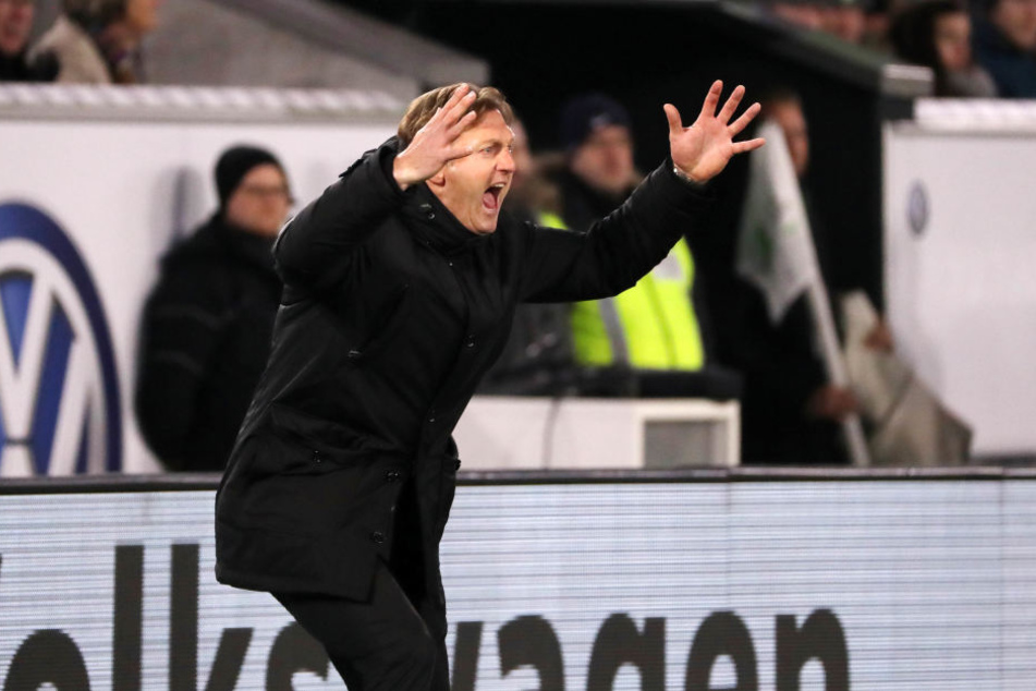"Das gibt's doch nicht", dürfte sich Leipzigs Trainer Ralph Hasenhüttl angesichts der Chancenverwertung gedacht haben. Letztendlich konnte er mit einem Punkt gut leben.