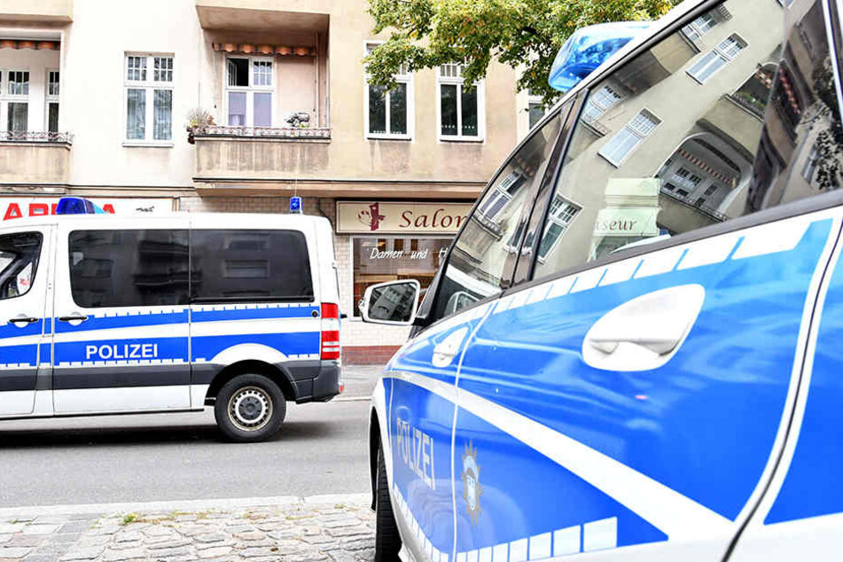 Den beiden Männern wird vorgeworfen, Kriegsverbrechen begangen zu haben. (Symbolbild)