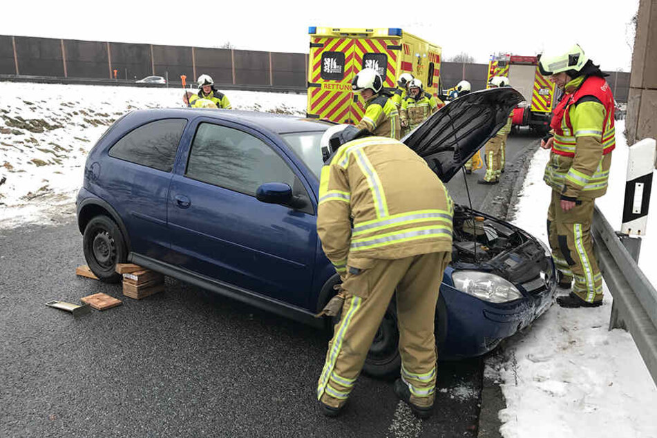 Unfall auf der A4: Die Frau musste in ein Krankenhaus gebracht werden.