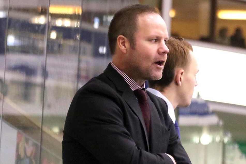 Eislöwen-Neucoach Bradley Gratton will heute das Wunder und die Wende schaffen.