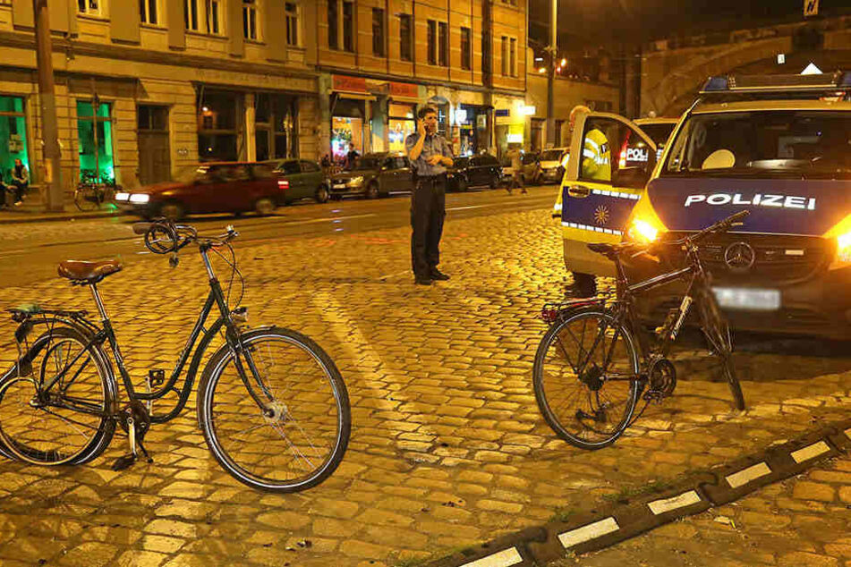 Das Paar fuhr in der Mitte der Fahrbahn, die betrunkene Fordfahrerin erfasste die beiden.