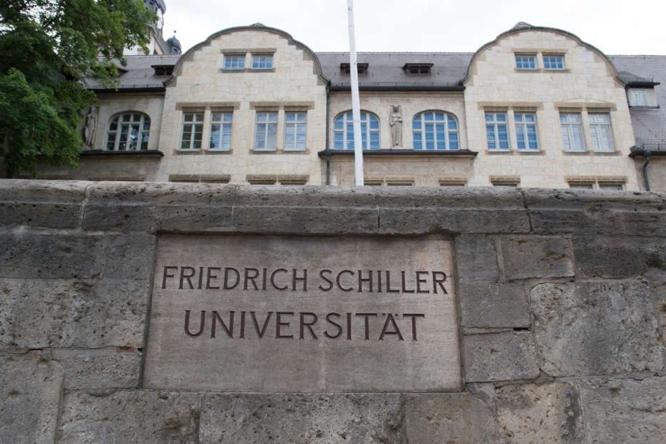Die Jenaer Universität hat 2015 mit 710.237 Euro die meisten Gebühren von Langzeitstudenten eingenommen.