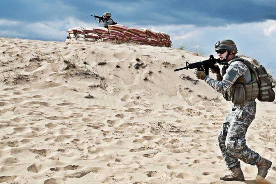 Soldaten im Einsatz. In Afghanistan war eine Spezialeinheit in eine IS-Rückhalt geraten (Symbolfoto).