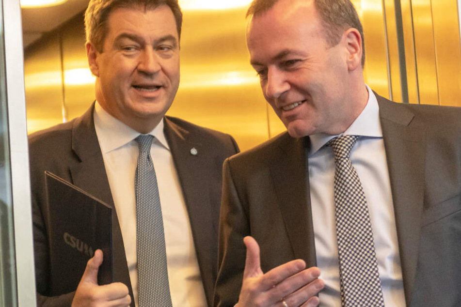 Davor warnen Markus Söder und Manfred Weber wenige Wochen ...