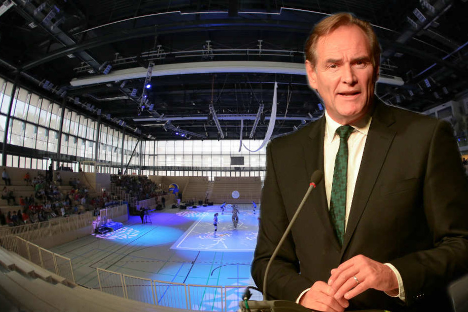 Der LVZ sagte Oberbürgermeister Burkhard Jung (60): "Wir träumen in der Tat von einer großen, neuen Ballsporthalle. Das ist kein Hirngespinst."