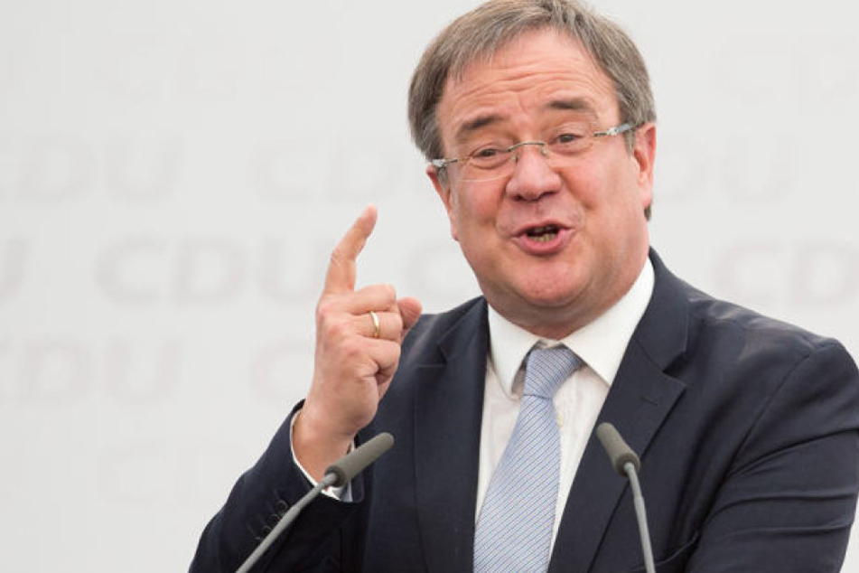 CDU übernimmt mit Armin Laschet die Macht in NRW.