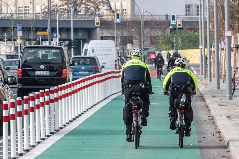 Vorbild Berlin: Breiter Radweg in der Stadt.