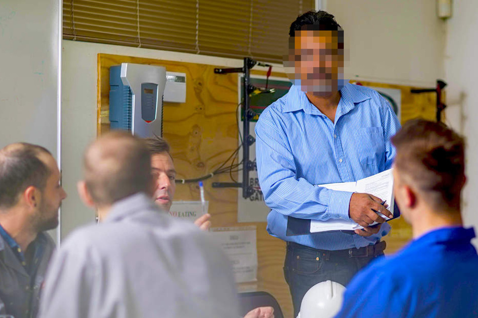 Ein 64-jähriger Lehrer forderte den Schüler auf, sich zivilisiert zu benehmen. Doch der 17-Jährige tickte komplett aus.