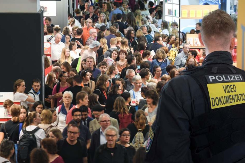 Beim Abbau der Messe deckte der Zoll
