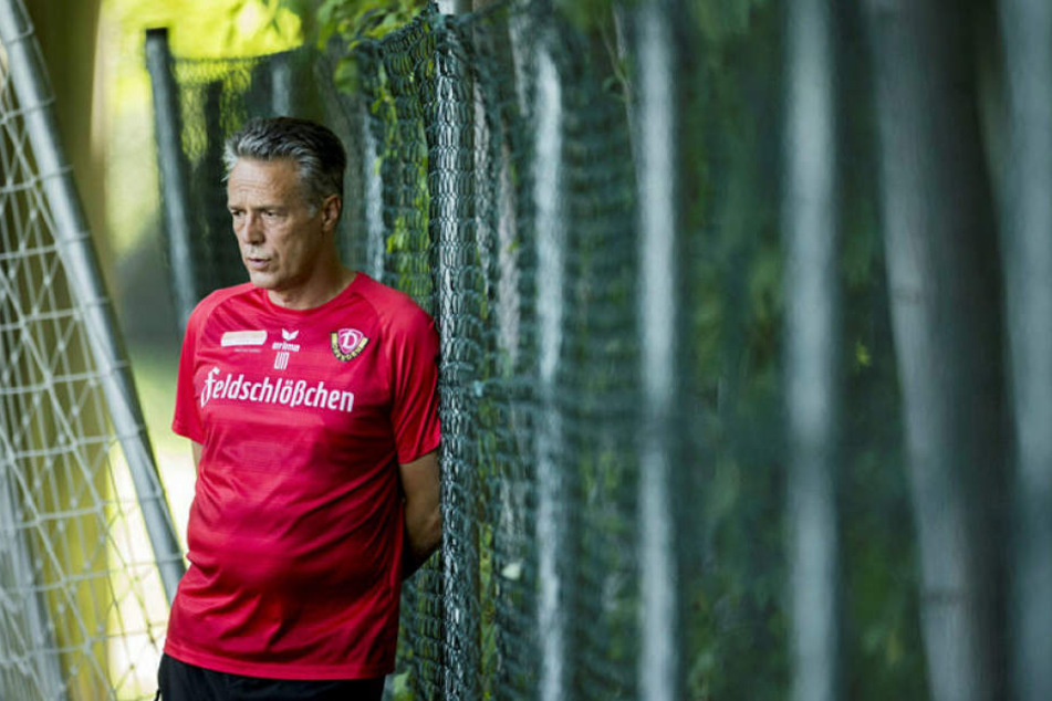 Das Auswärtsspiel in Darmstadt hat Dynamo-Trainer Uwe Neuhaus abgehakt.