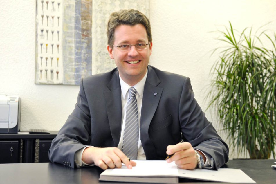 Hessens CDU-Vize fand den Bilderklau nur bedingt witzig und veröffentlichte "sein" Lovoo-Profil auf der eigenen Facebook-Seite.