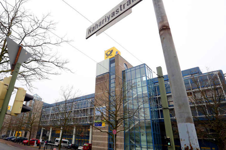 Noch ist das Hauptpostamt an der Nahariyastraße.