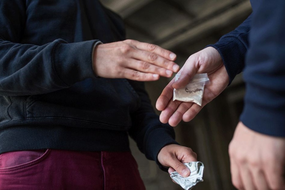 Das Geldtransfer-System Hawala wird auch zur Geldwäsche von Drogengeschäften oder zur Finanzierung von Terrorplänen missbraucht.