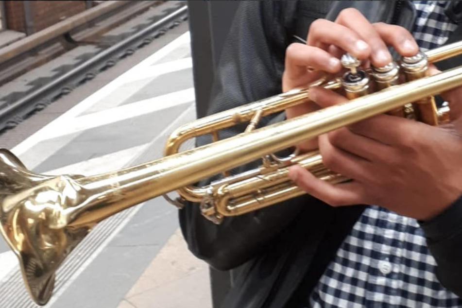 Zu laut gepustet: Dieser Musiker hat Ärger am Hals.