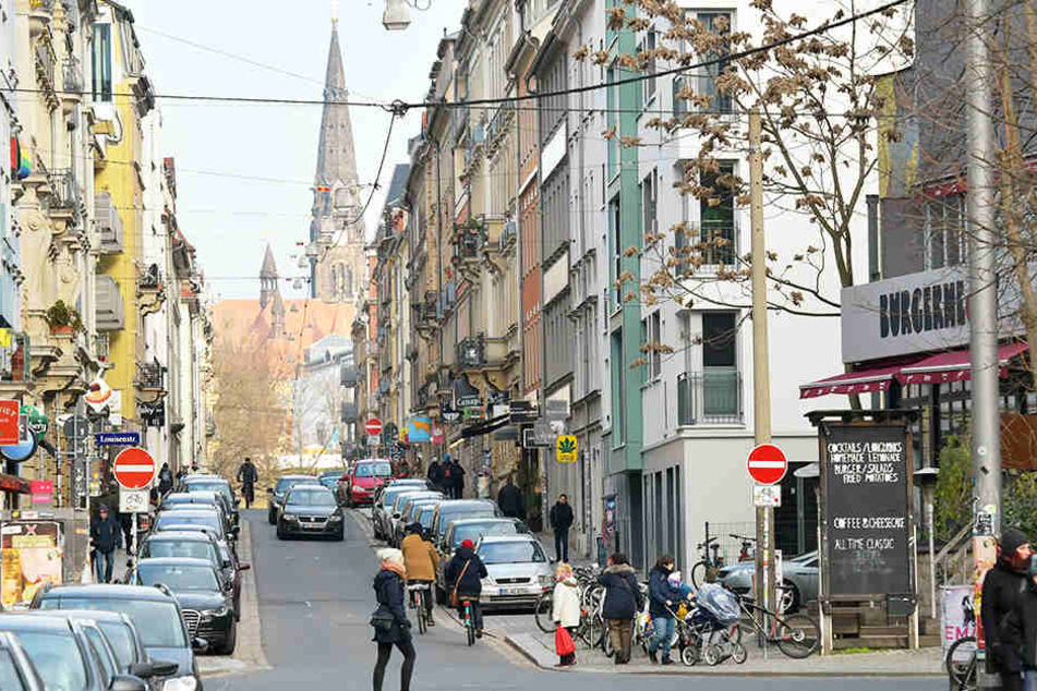 In den über 100 Kneipen der Dresdner Neustadt tobt das Nachtleben.