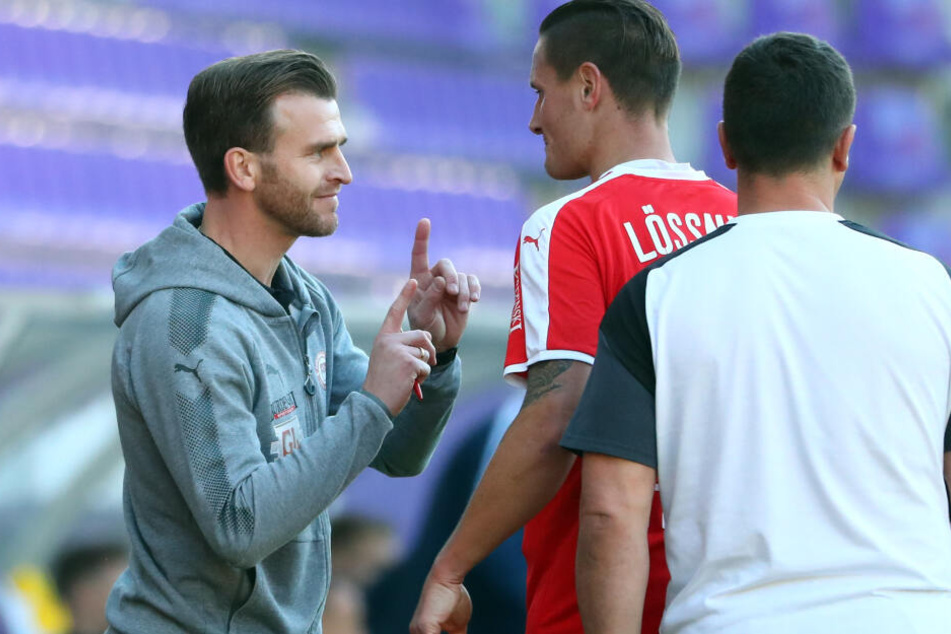 René Klingbeil (l.) trainiert derzeit den Landesligisten FC Lößnitz sehr erfolgreich.