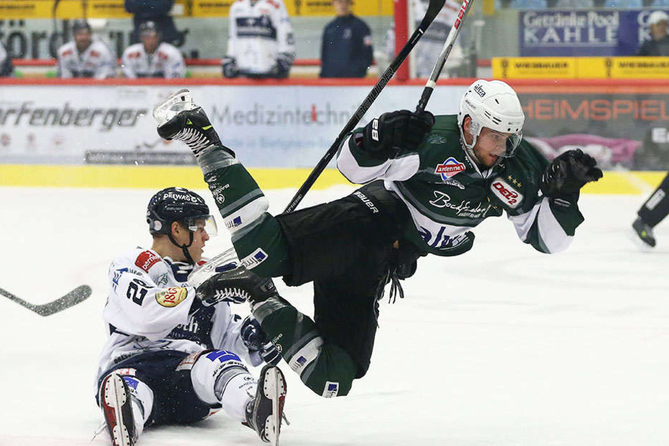 Derbe Niederlage: Die Dresdner Eislöwen gingen bei den Bietigheim Steelers zu Boden.
