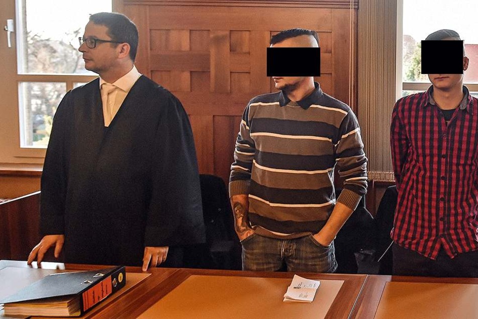 Michael (re.) und Mike H. stehen gemeinsam vor Gericht.