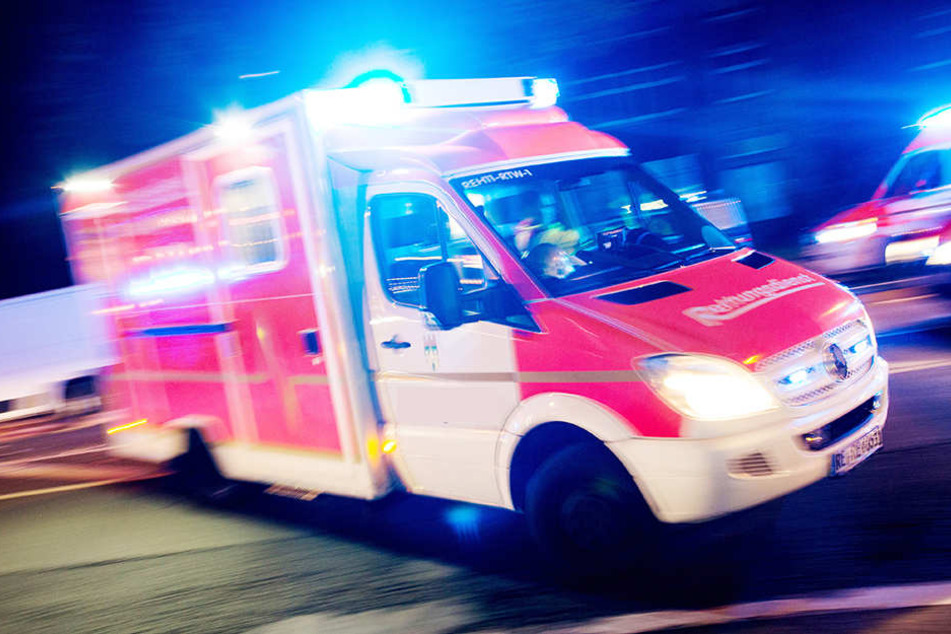 Der 20-Jährige war nach Polizeiangaben sofort tot. (Symbolbild)