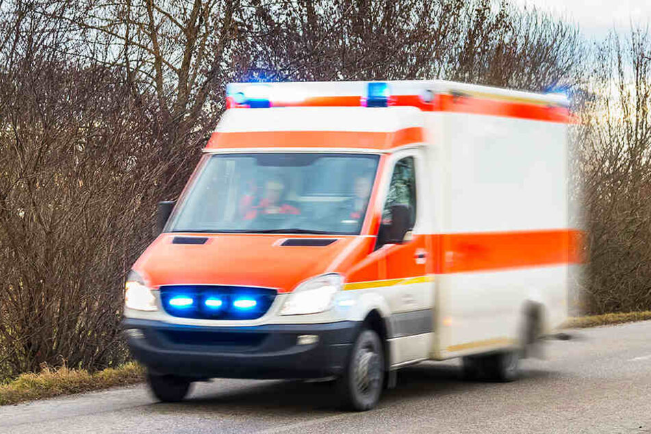 Die Verletzten wurden in ein Krankenhaus gebracht. (Symbolbild)