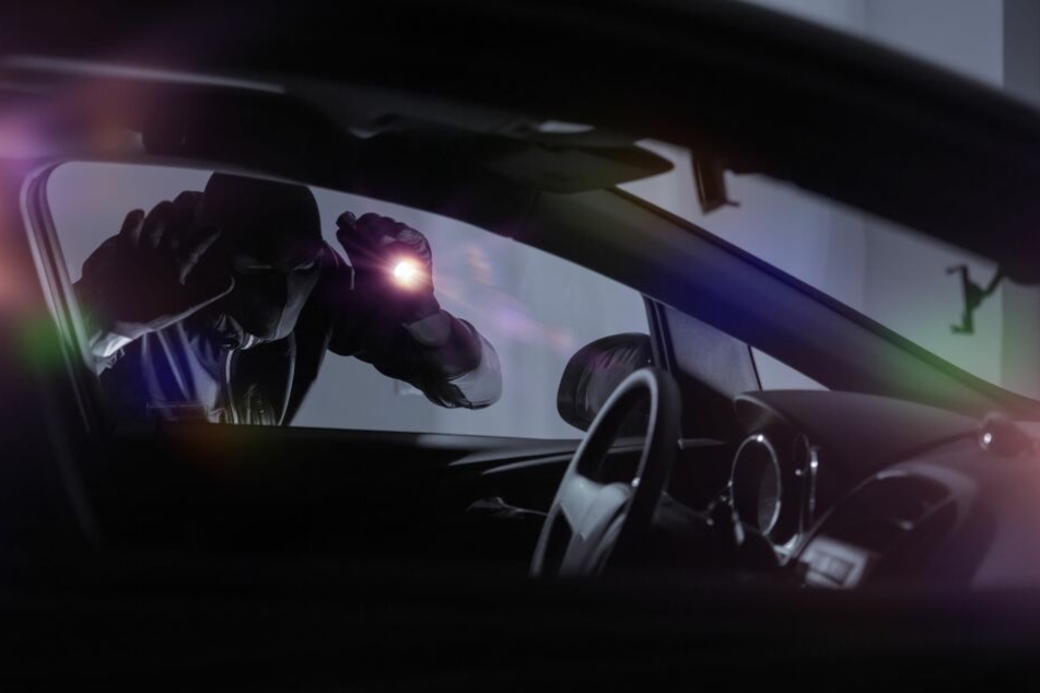Die Täter sollen unter anderen für hochwertige Autos gestohlen haben. (Symbolbild)