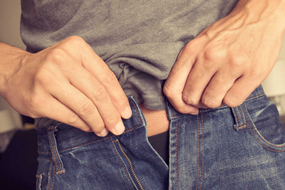 Er bit der Mitarbeiterin 50 Euro für sexuelle Gefälligkeiten an (Symbolbild).