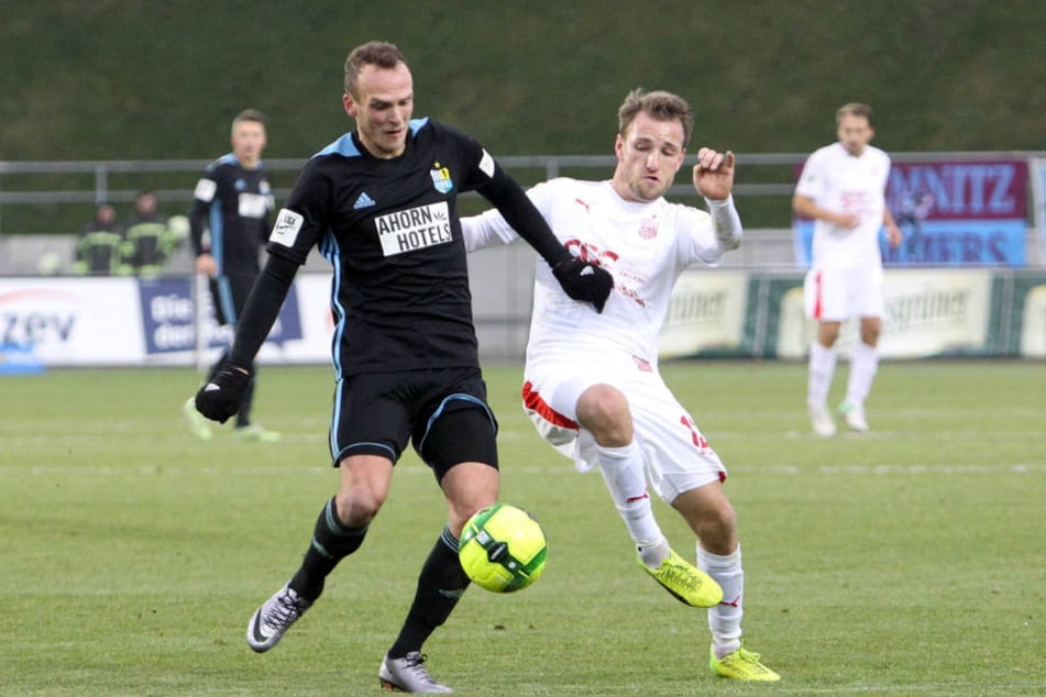 Julius Reinhardt und Mike Könnecke im Dezember beim Westsachsenderby, bei dem der FSV 3:2 gegen den CFC gewonnen hat.