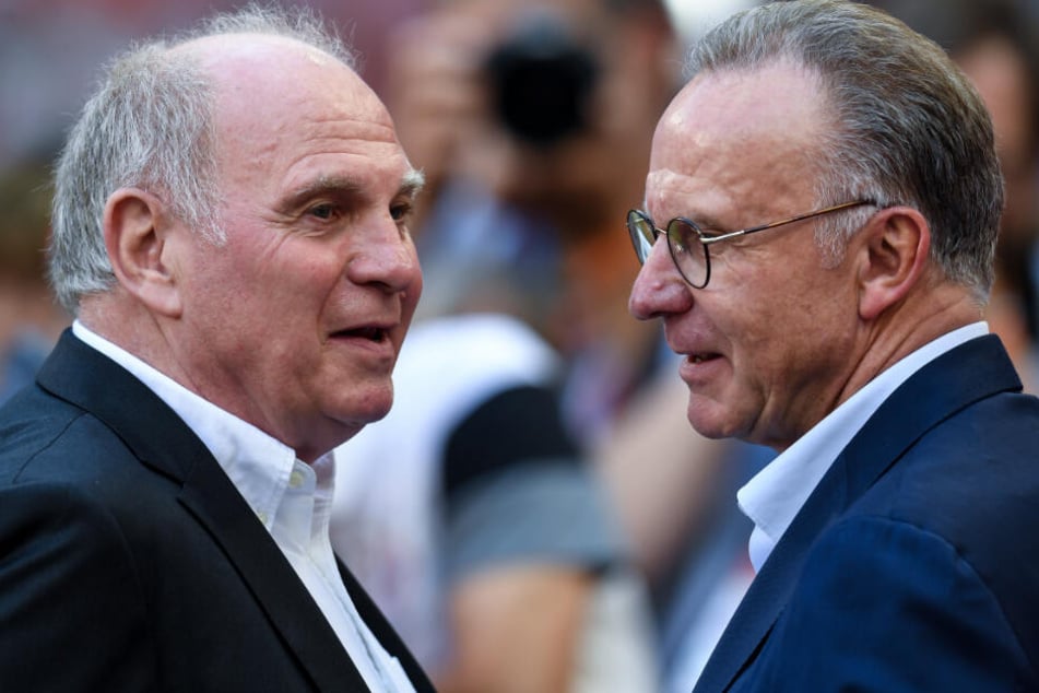 Uli Hoeneß (l.) und Karl-Heinz Rummenigge (r.) lenken die Geschicke des FC Bayern.