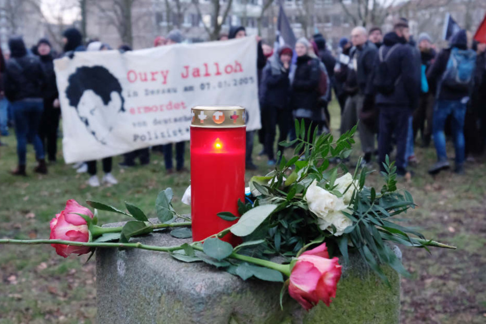 Kurz nach dem 13. Todestag von Oury Jalloh haben die Ermittlungsakten den Landtag erreicht.