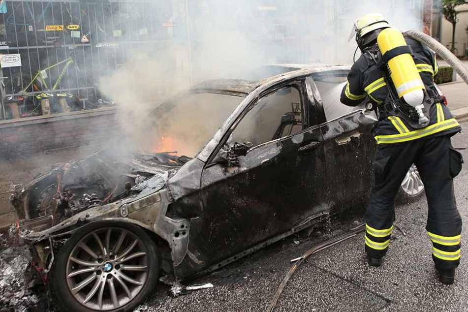 Diese Feuerwehrmänner brauchte kein Mensch (Symbolbild).