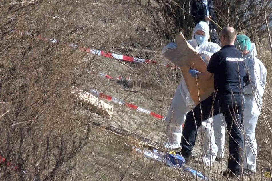 Die Spurensicherung am Montag vor Ort.