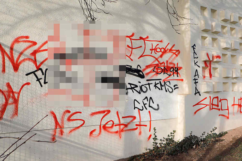 Rechte Schmierereien an einer Fassade auf dem Chemnitzer Sonnenberg.