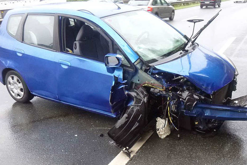 Das Auto musste abgeschleppt werden.